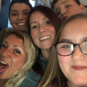 Meet your Posher, Andrea